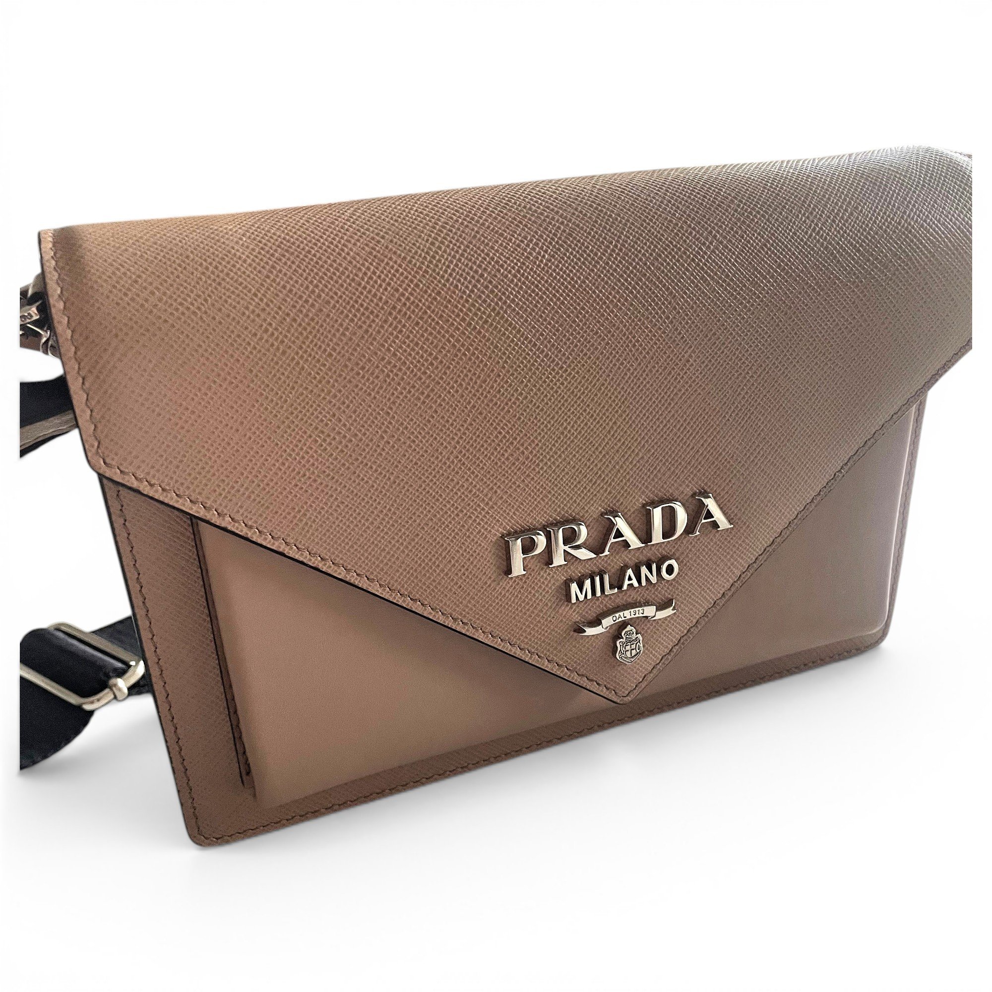 Leather crossbody bag