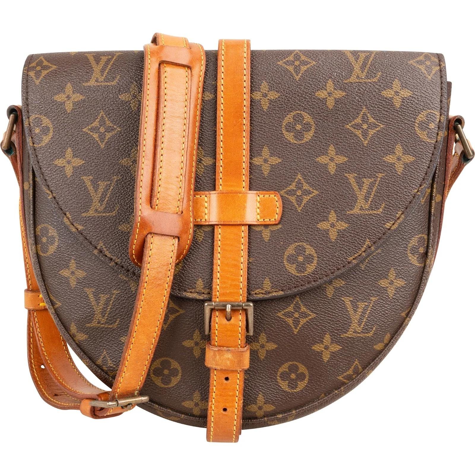 Chantilly leather crossbody bag