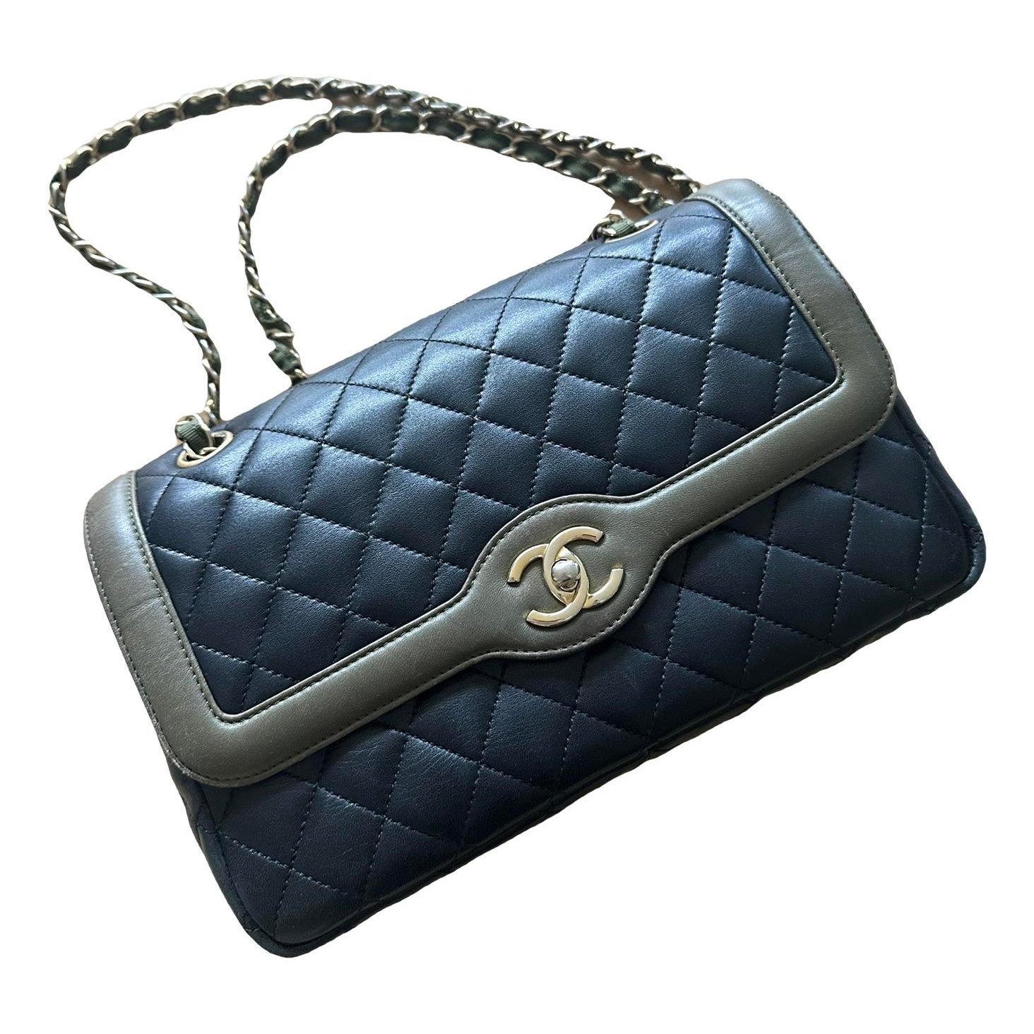 Trendy CC Flap leather handbag
