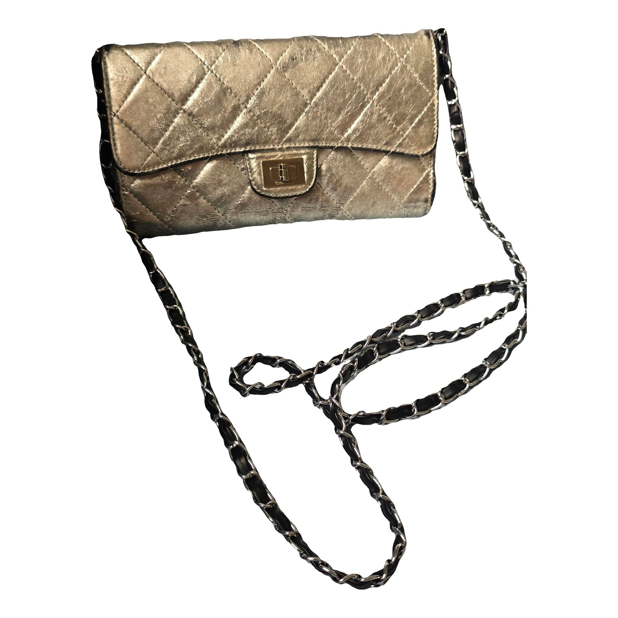 Wallet On Chain Timeless/Classique leather crossbody bag