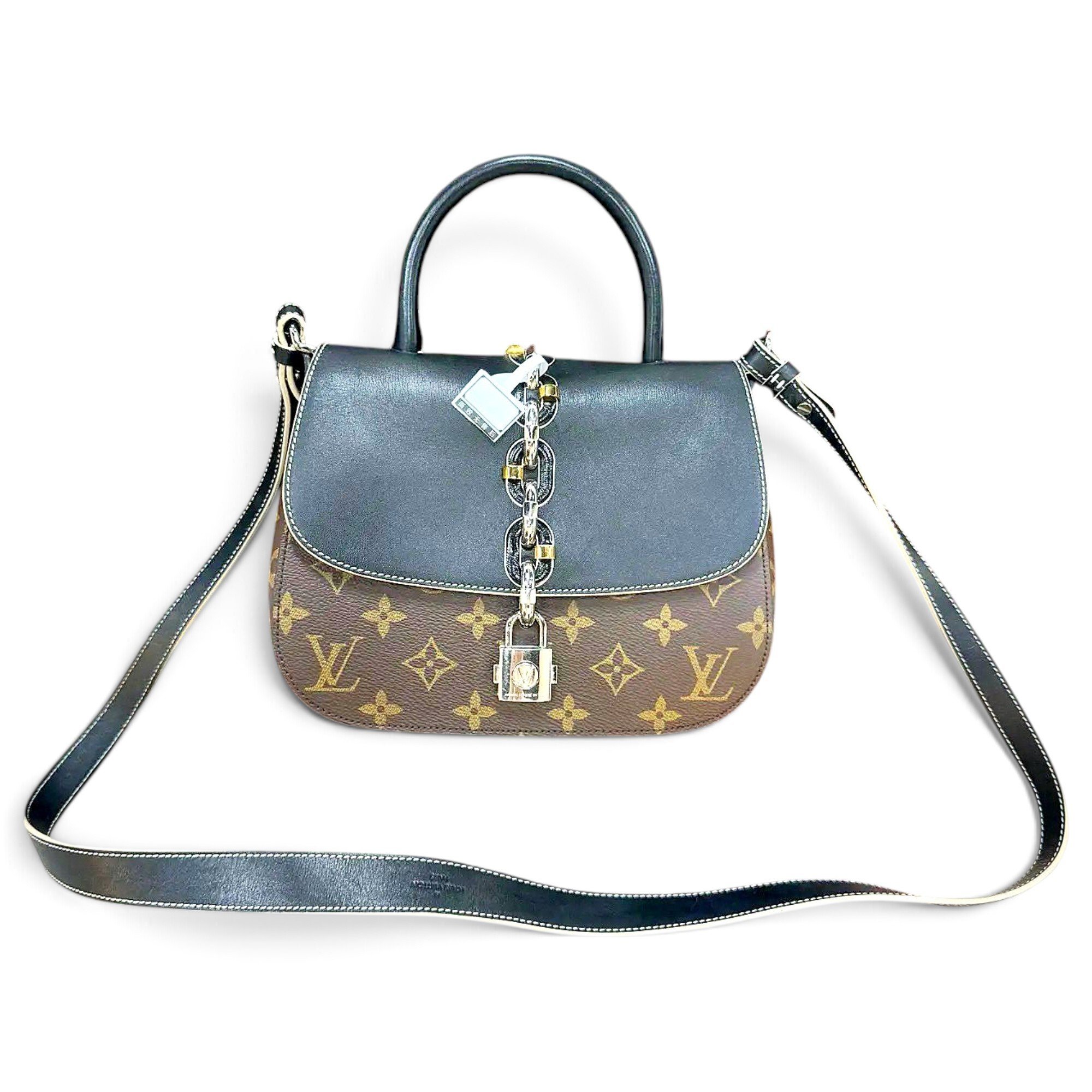 Chain It vinyl handbag