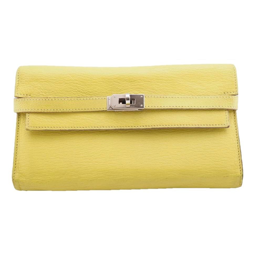 Kelly to go leather clutch bag