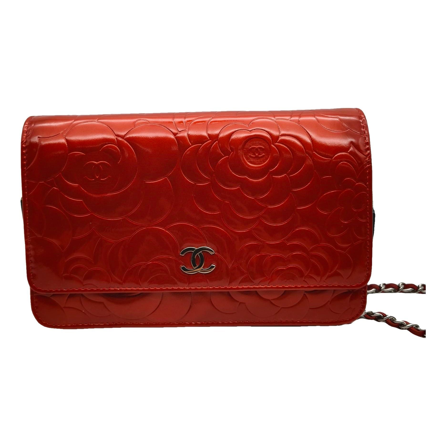 Wallet On Chain Timeless/Classique leather crossbody bag