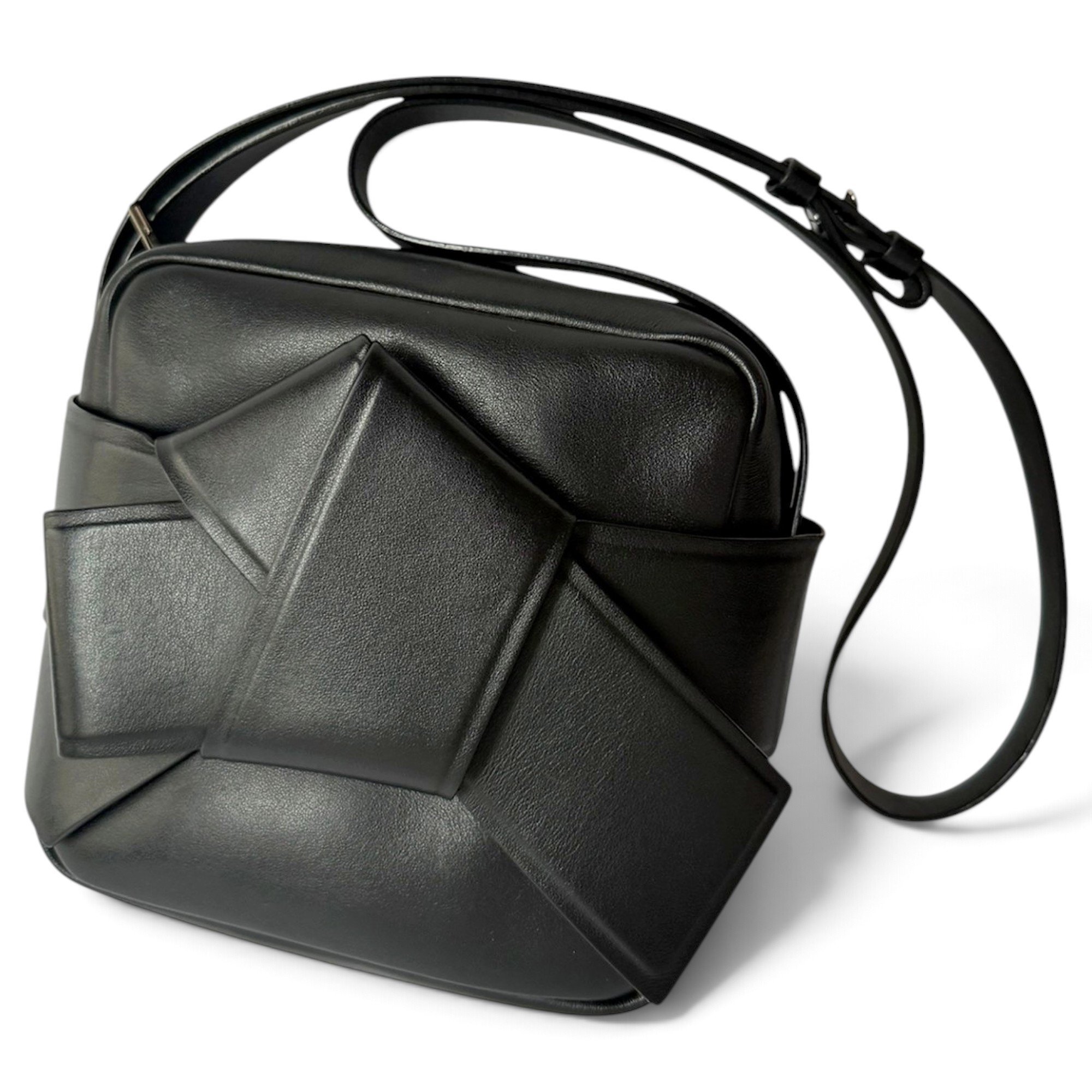 Acne Studios Musubi leather handbag