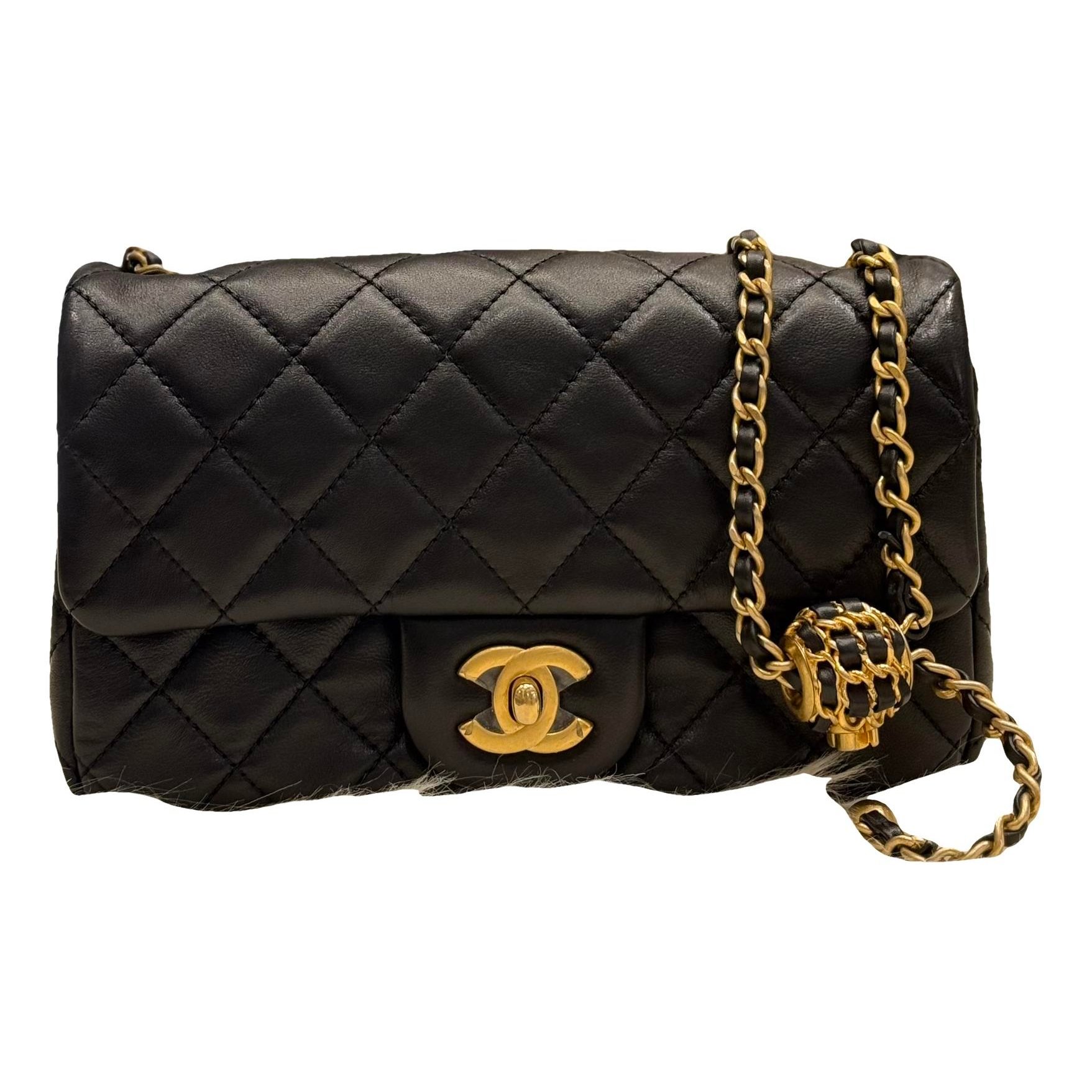 Timeless/Classique leather crossbody bag