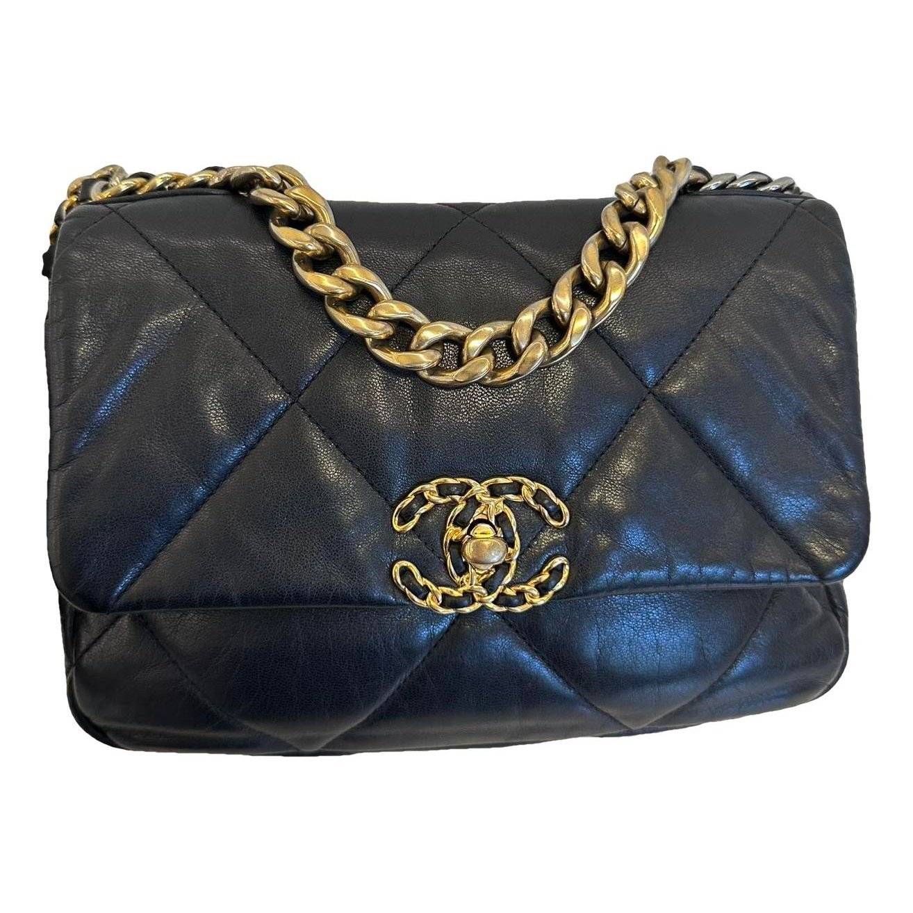 Chanel 19 leather handbag