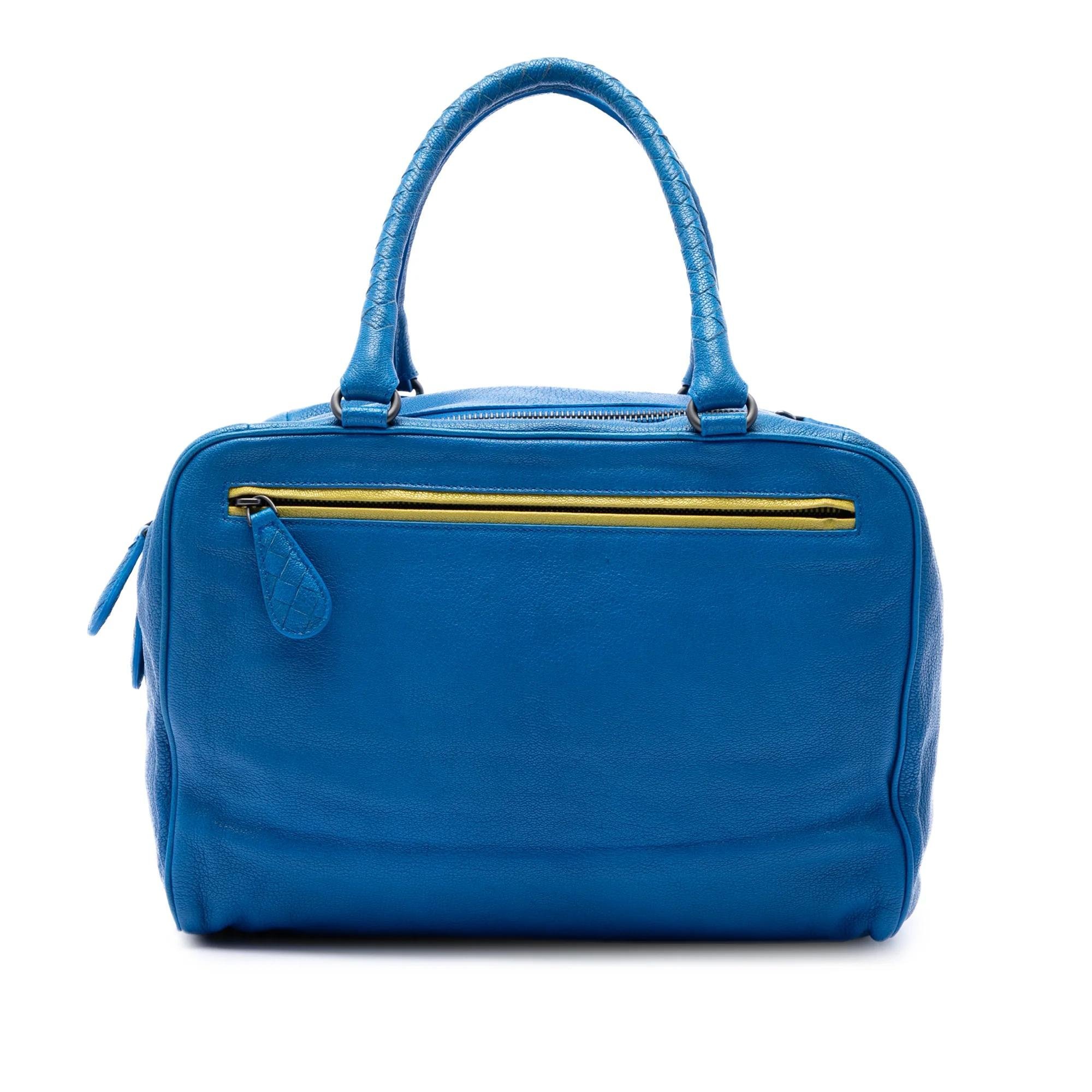 Veneta leather handbag