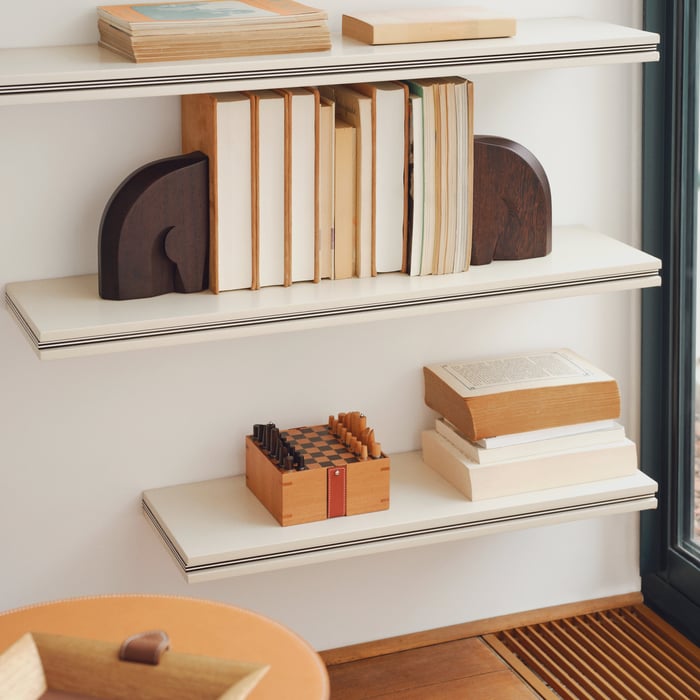 Rouge H Alezan Bookend Set