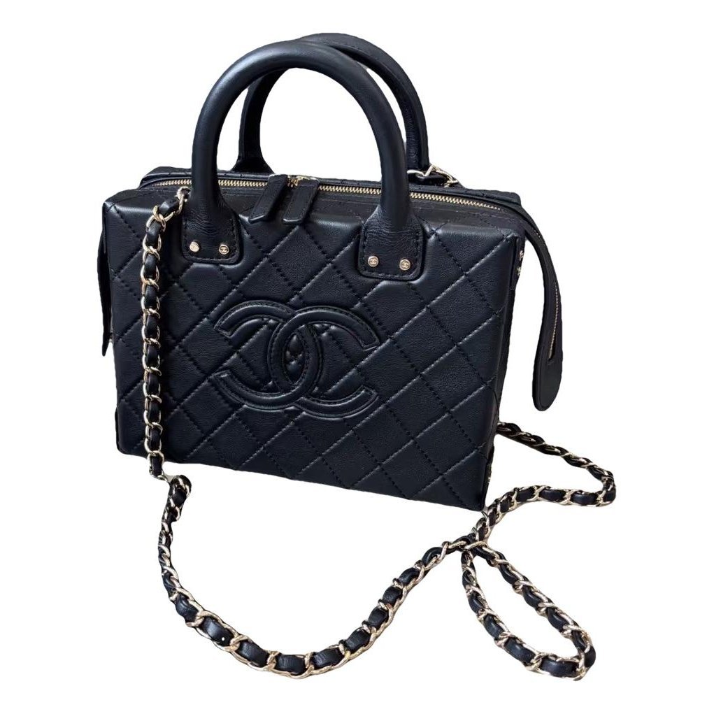 Trendy CC Vanity leather handbag