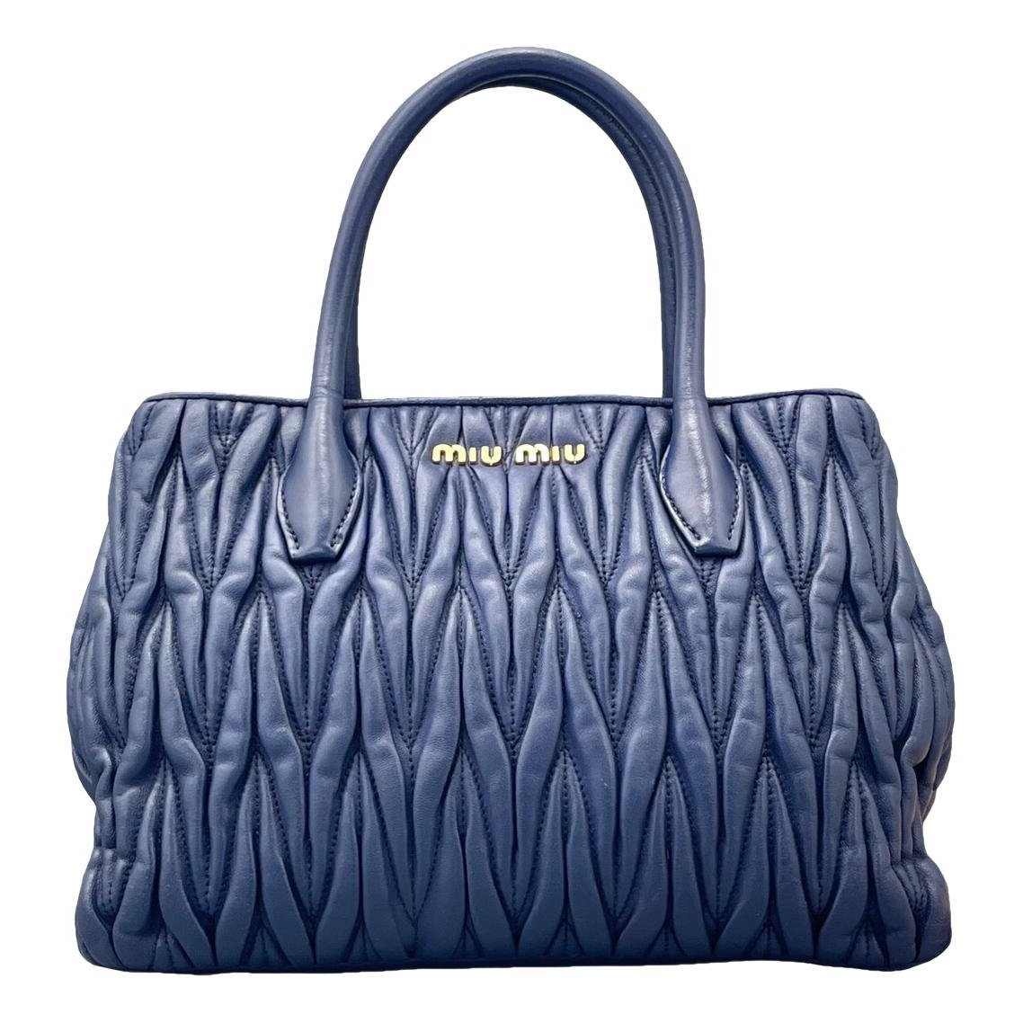 Matelassé leather handbag