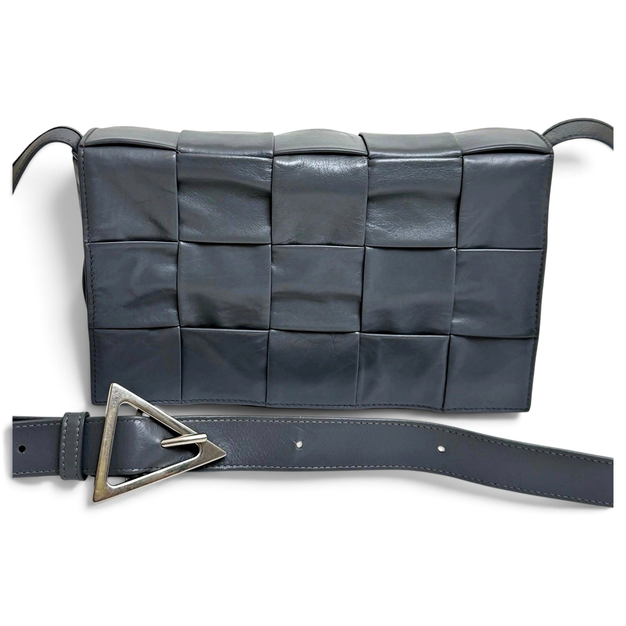 Cassette leather handbag