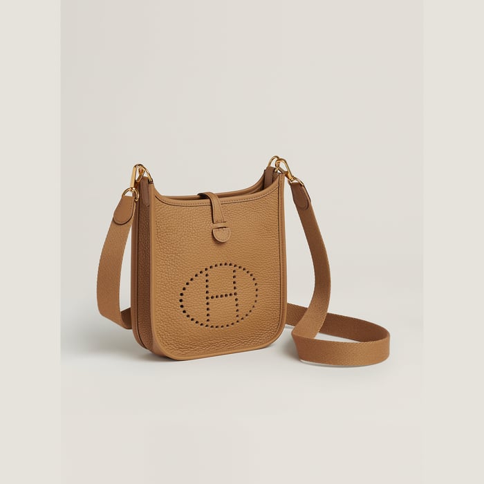 Evelyne 16 Amazone 백
