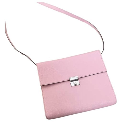 Clic 16 leather crossbody bag