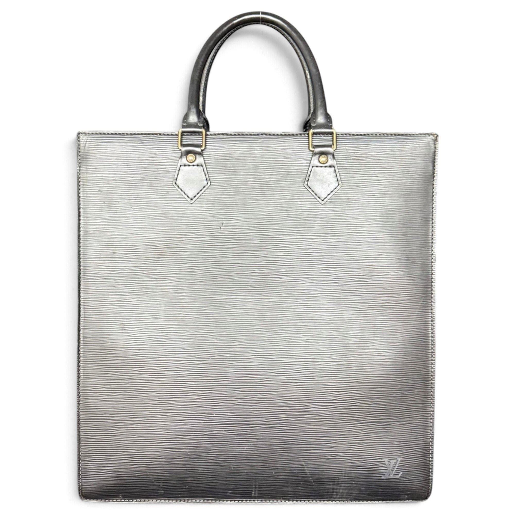 Plat leather handbag