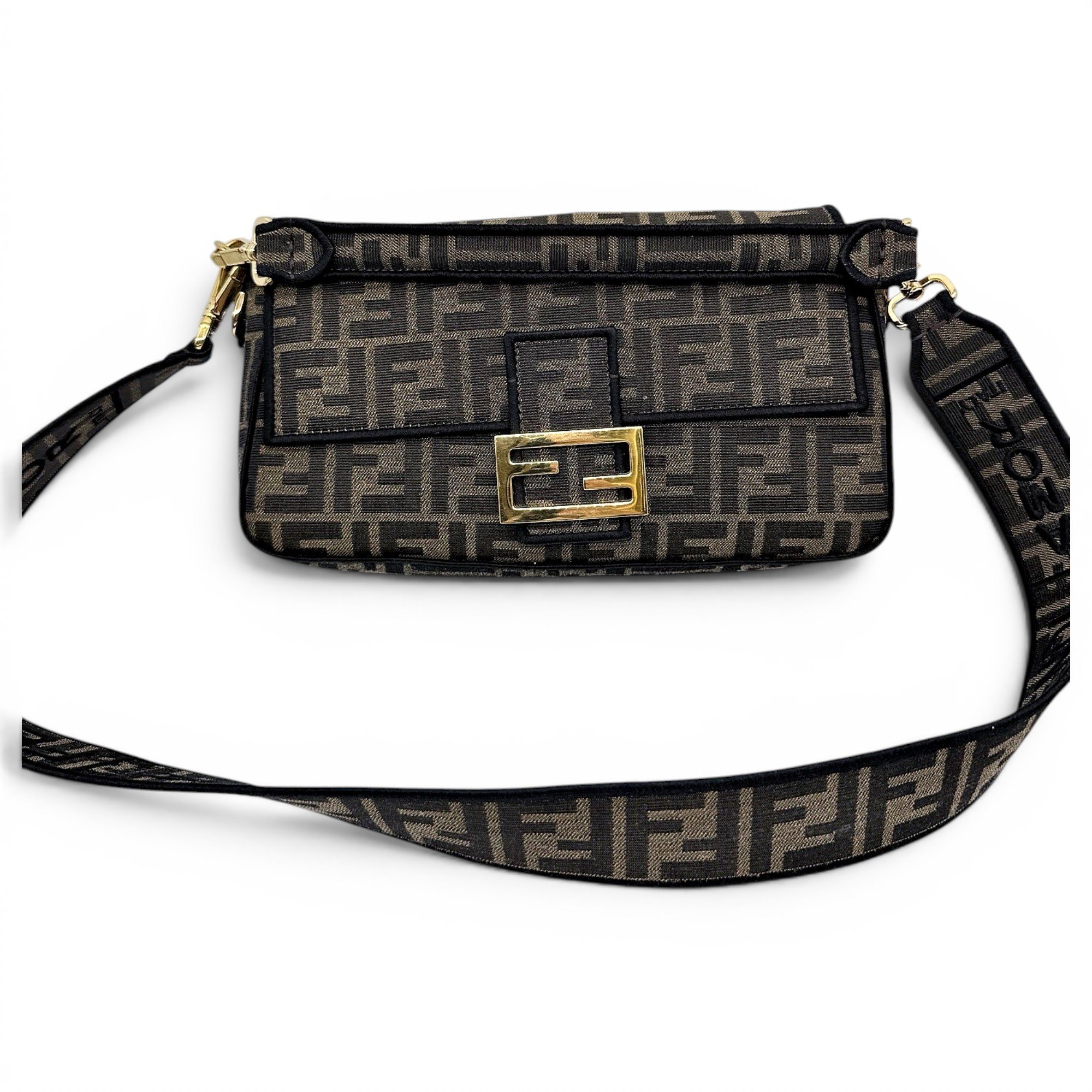 Baguette cloth handbag