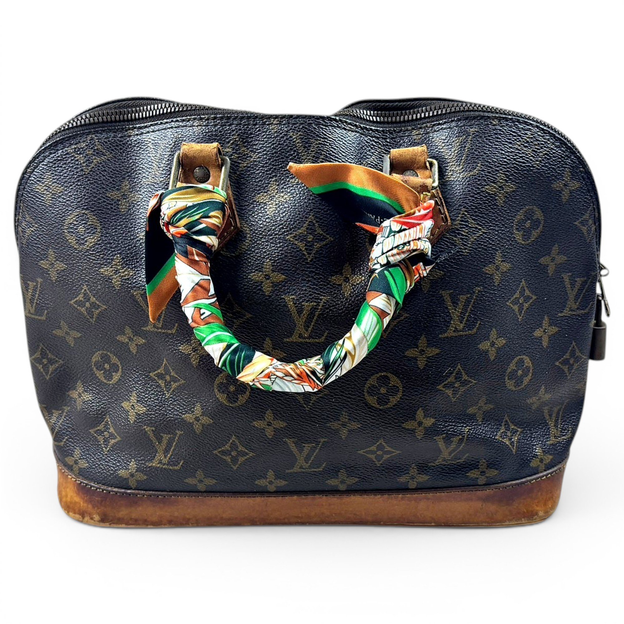 Alma leather handbag