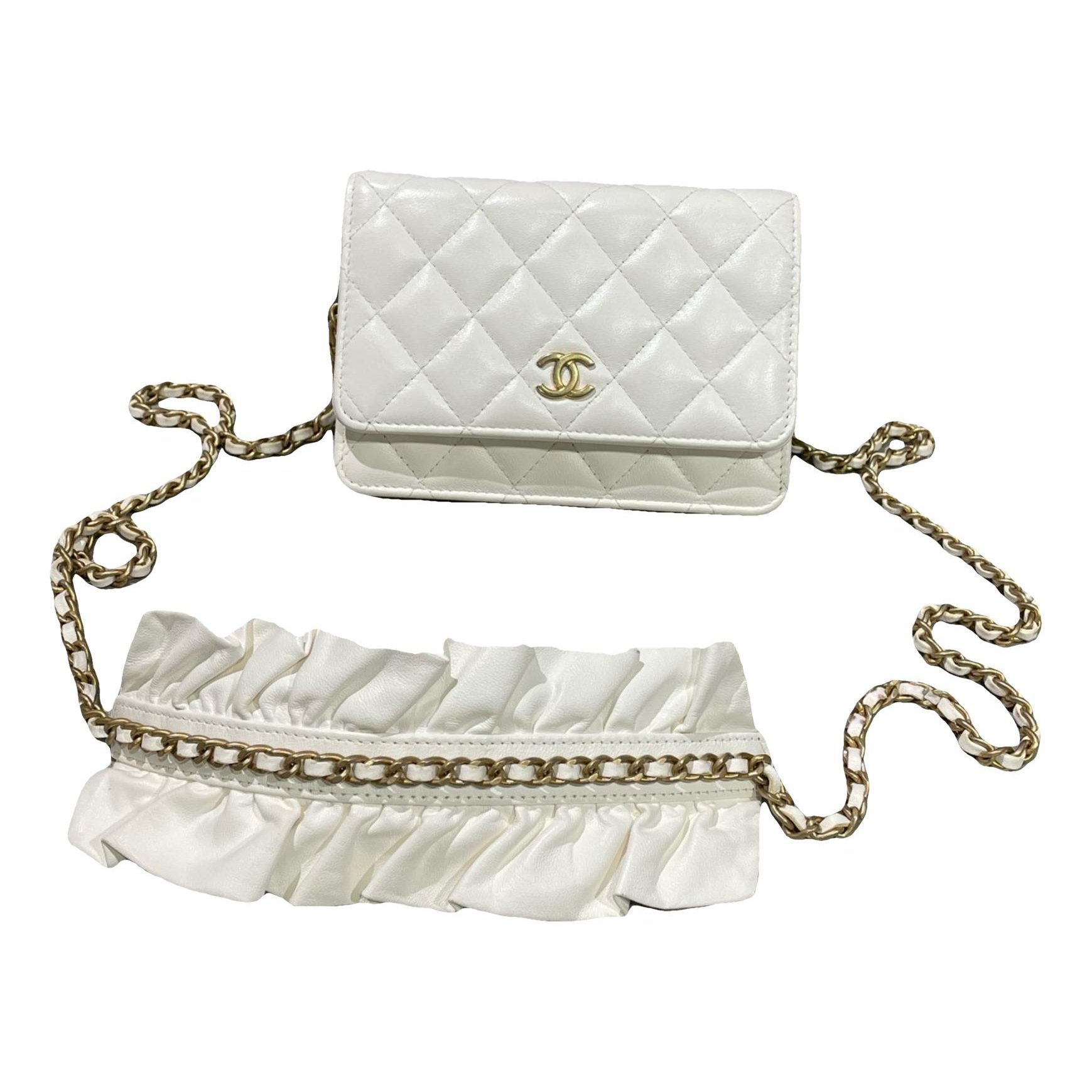 Wallet On Chain Timeless/Classique leather crossbody bag
