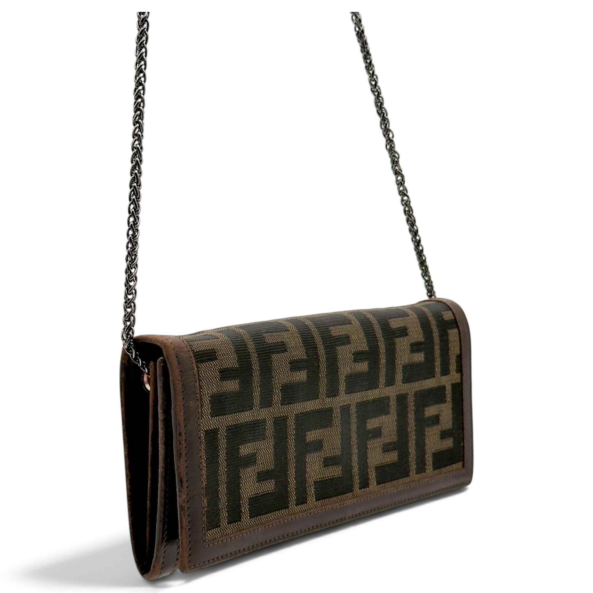 Baguette leather crossbody bag