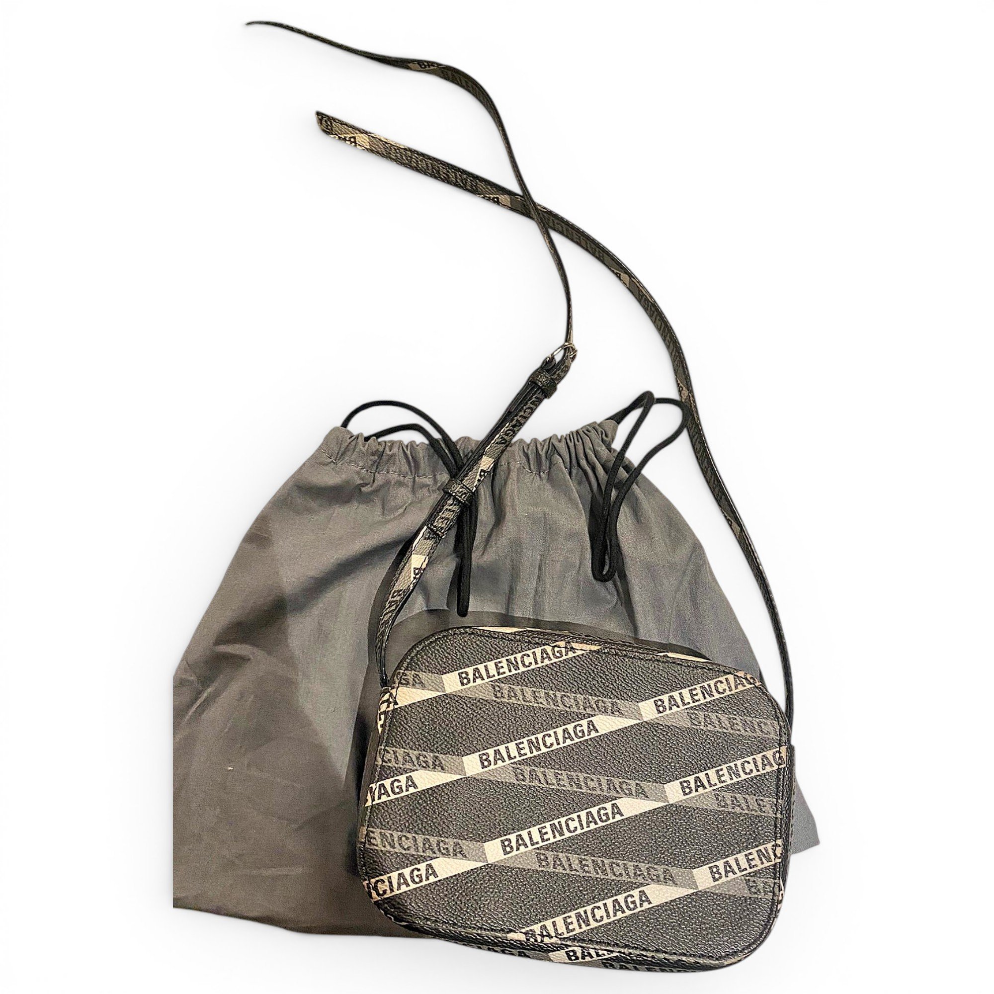 Everyday leather crossbody bag