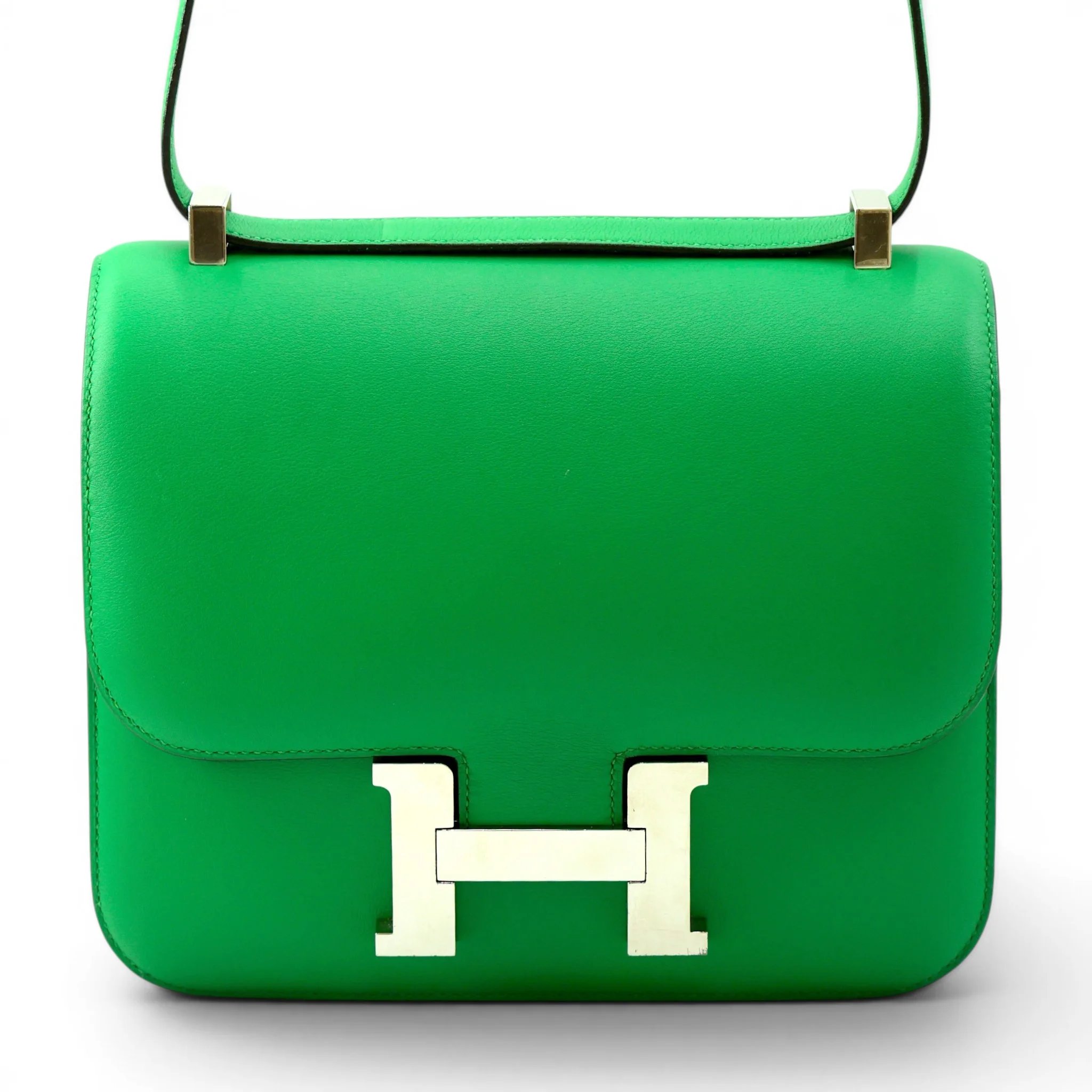 Hermes Very Good ( Rank A) HERMÈS Constance 24 Bamboo (1K) Swift Palladium hardware R (2014)