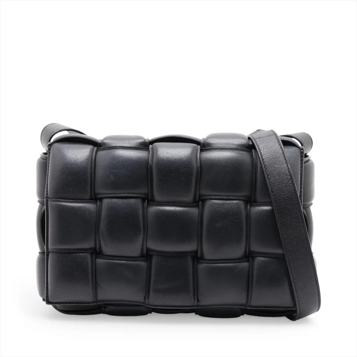 Bottega Veneta Maxi Intrecciato padded cassette Leather Shoulder bag Black