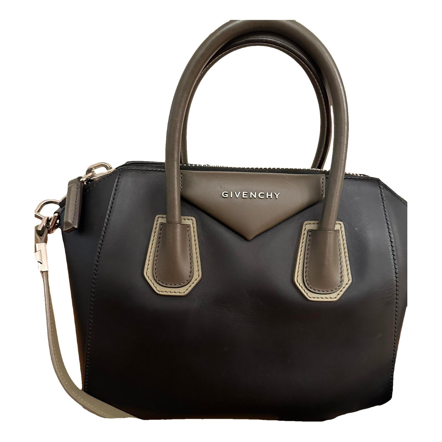 Antigona leather handbag