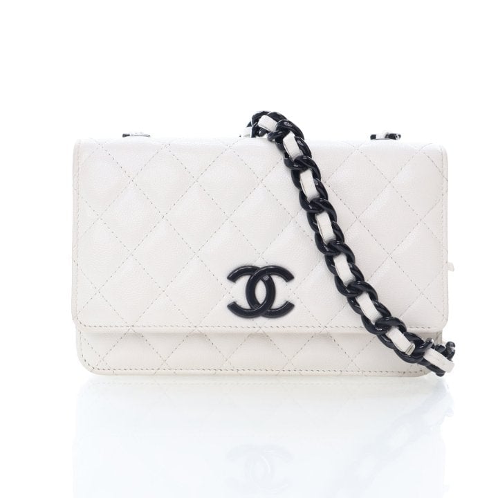 Chanel Caviar My Everything Wallet On Chain (WOC)