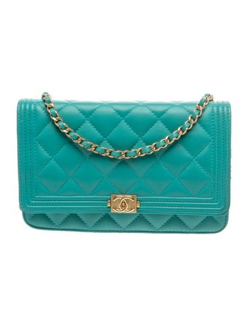 Boy Wallet On Chain