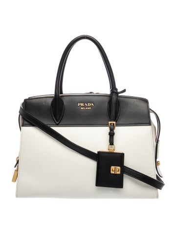 Saffiano Leather Esplanade