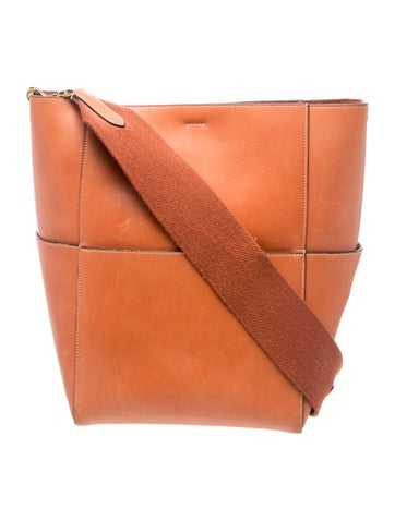 Leather Seau Sangle
