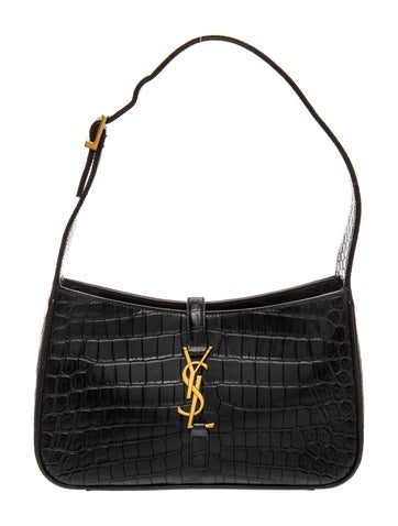 Embossed Leather Le 5 à 7