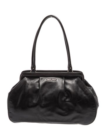 Signature Shoulder Bag Vintage