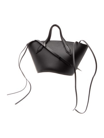 Leather altona