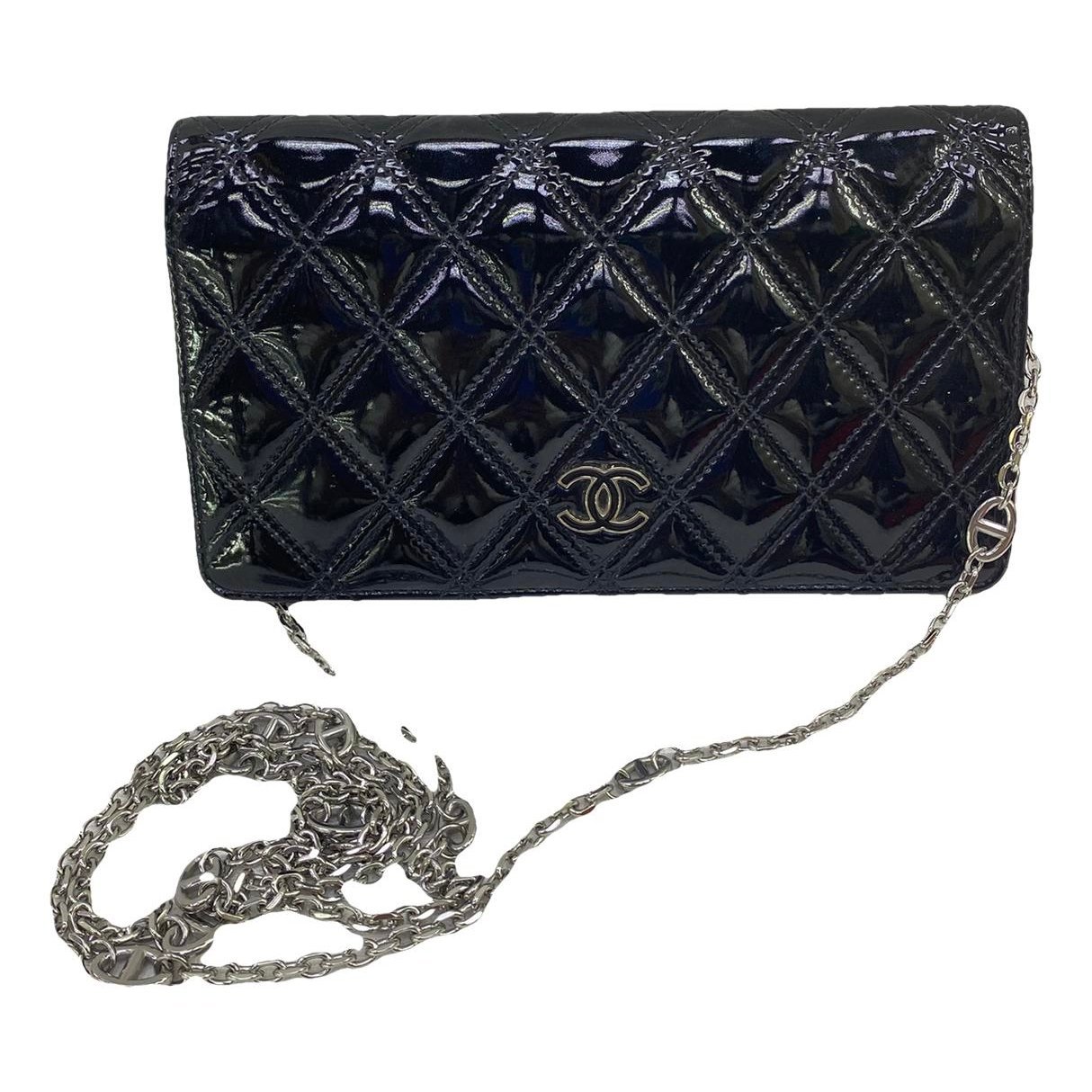 Wallet On Chain patent leather crossbody bag