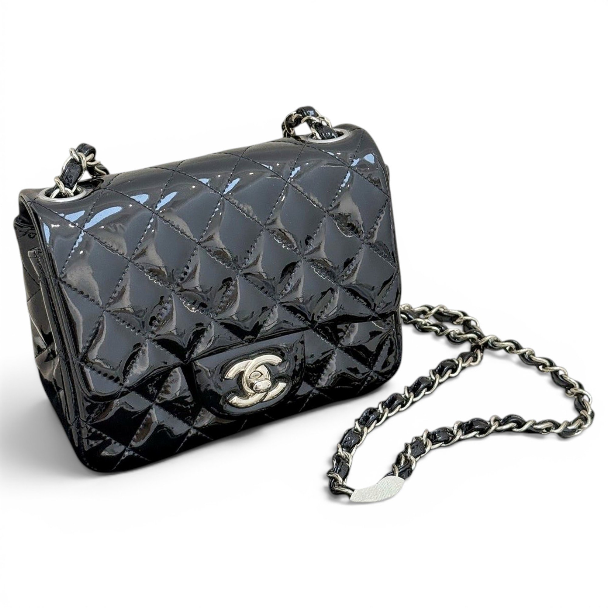 Timeless/Classique patent leather handbag