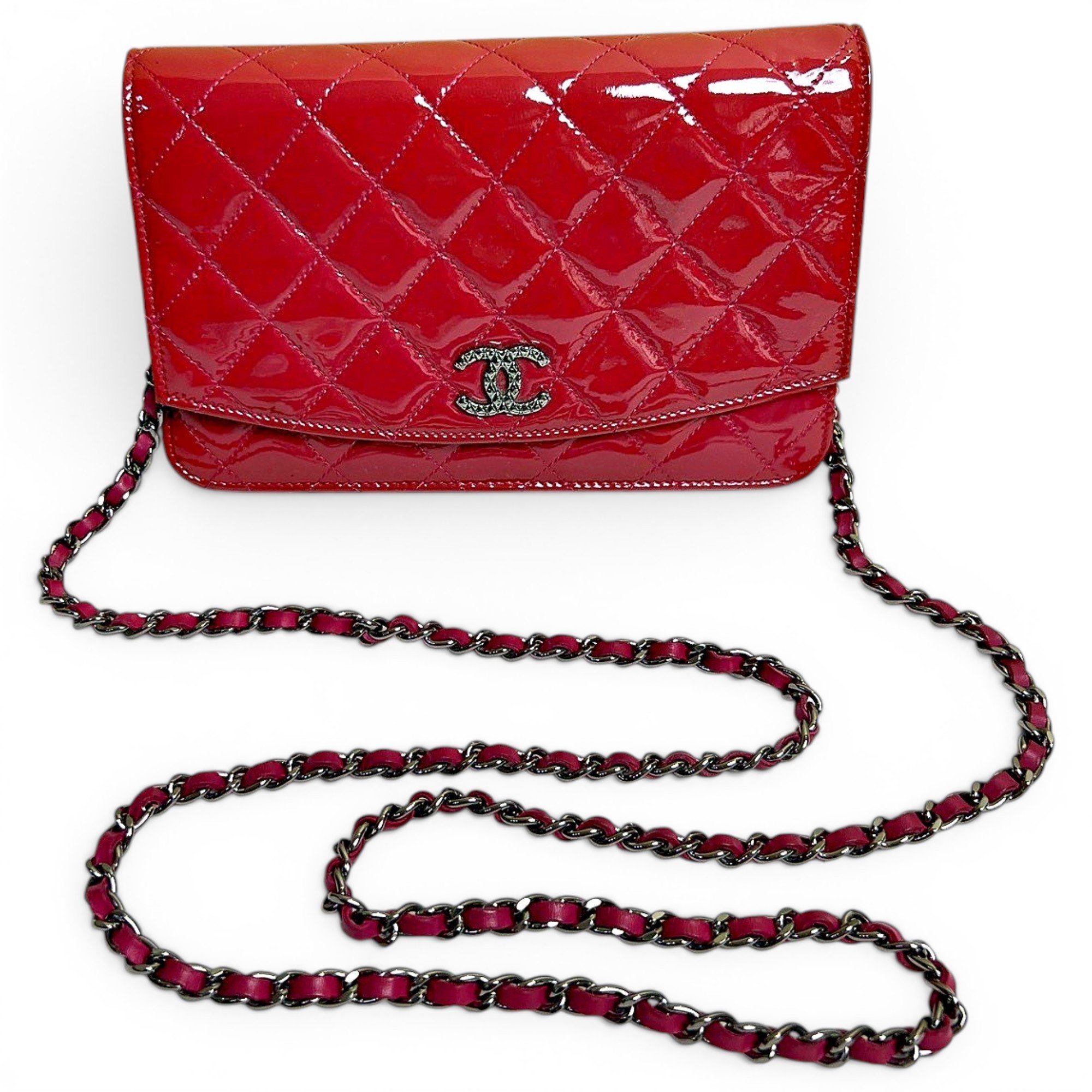 Wallet On Chain Timeless/Classique patent leather crossbody bag