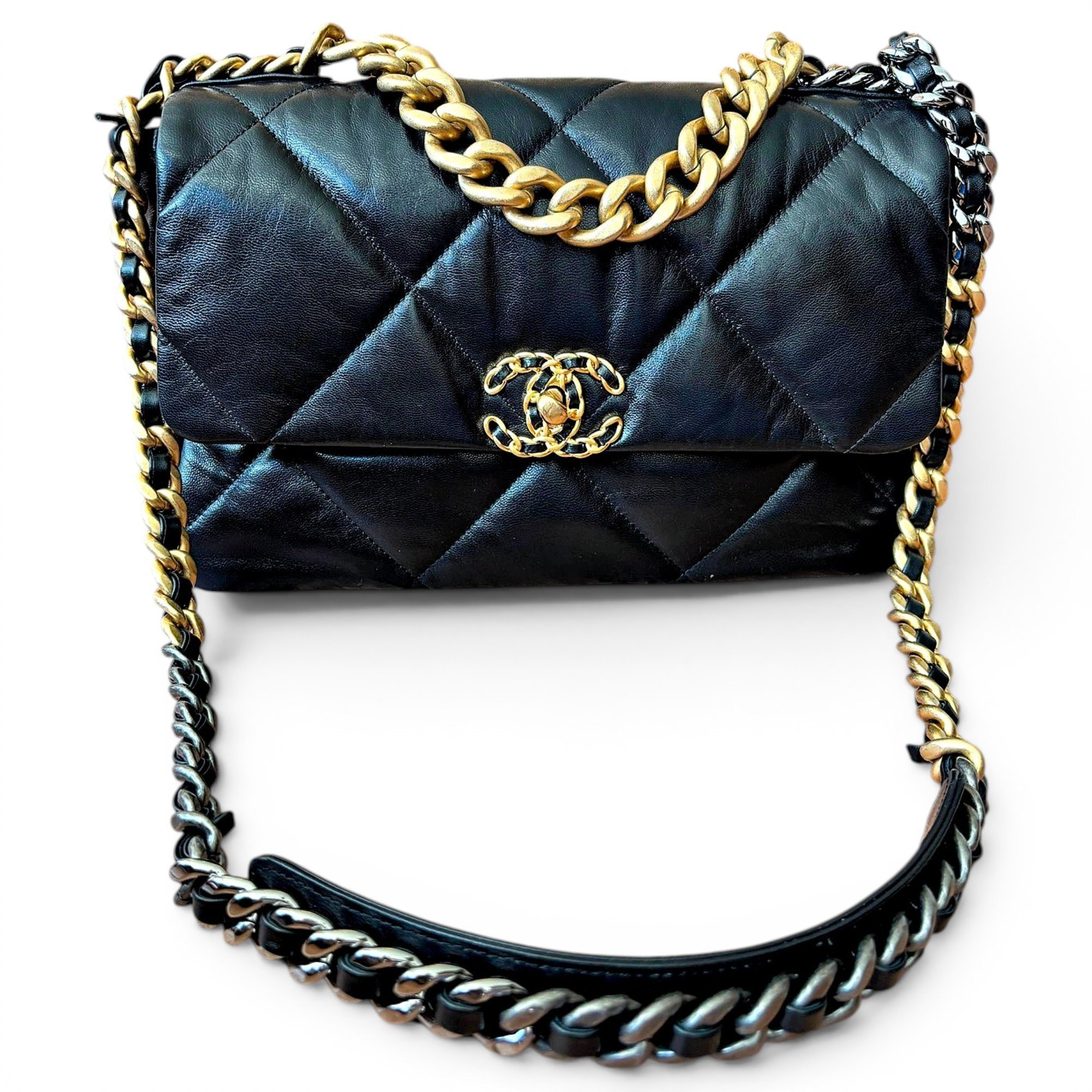 Chanel 19 leather handbag