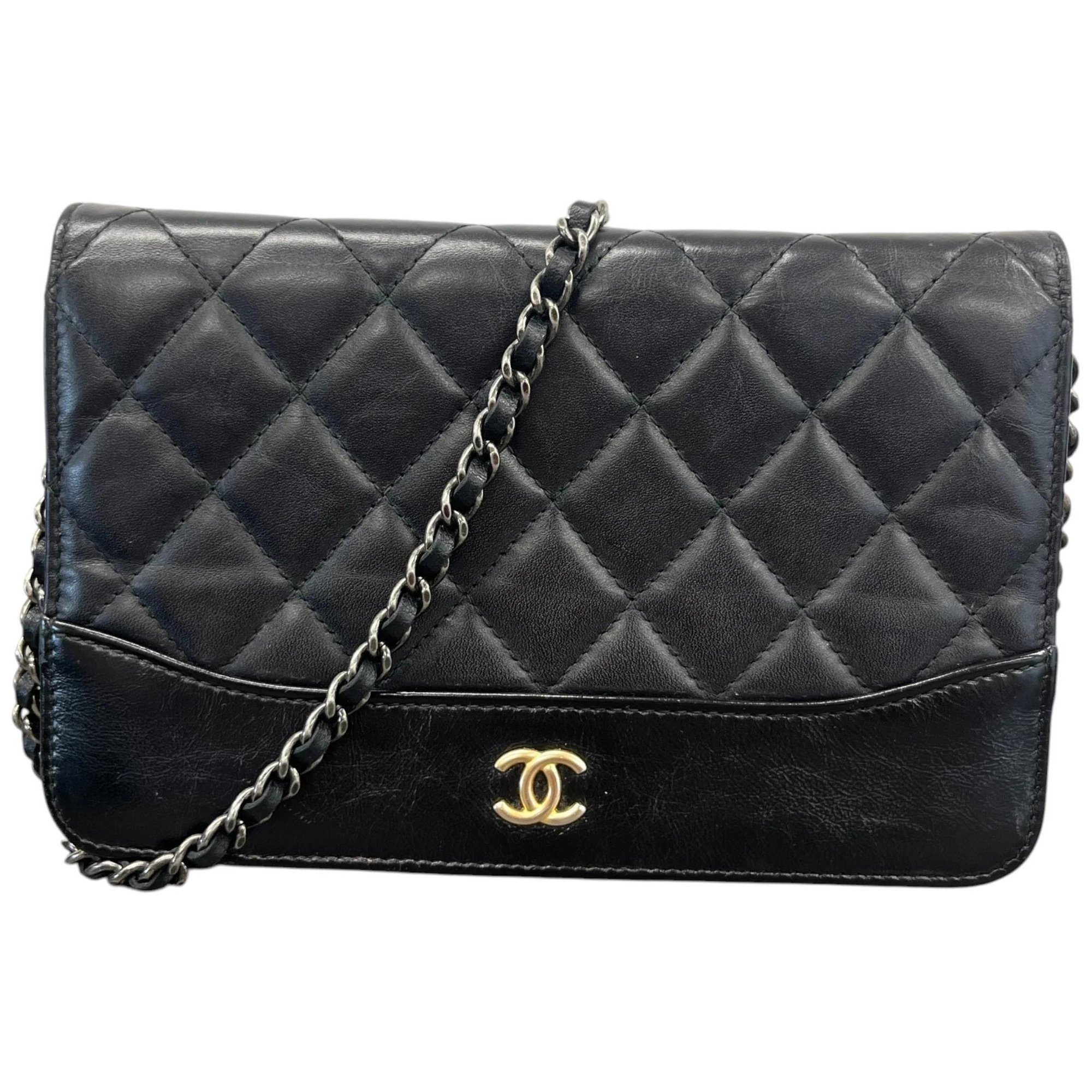 Wallet On Chain Gabrielle leather handbag