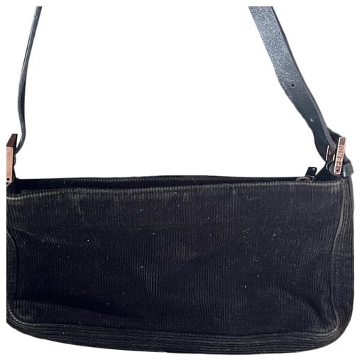 Baguette velvet handbag