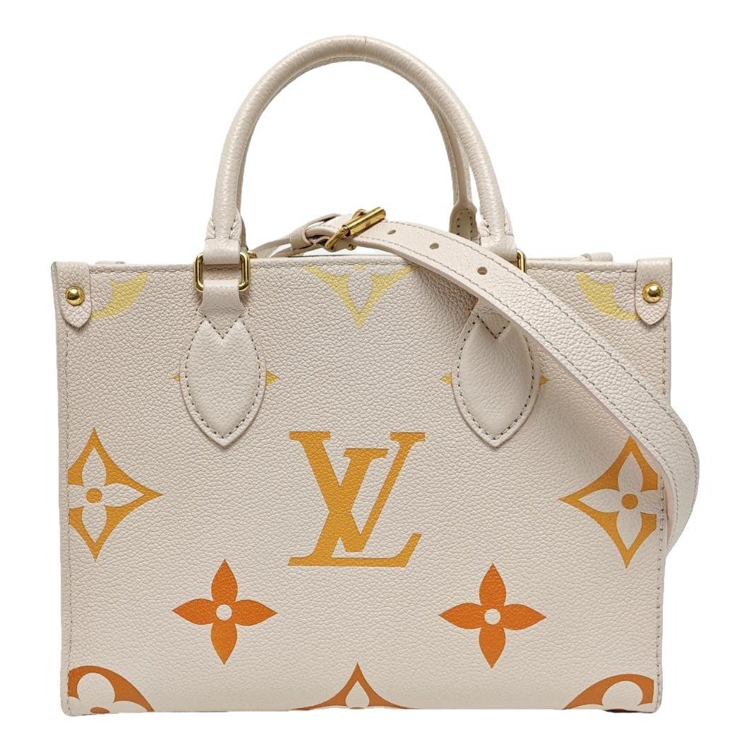 Onthego leather tote
