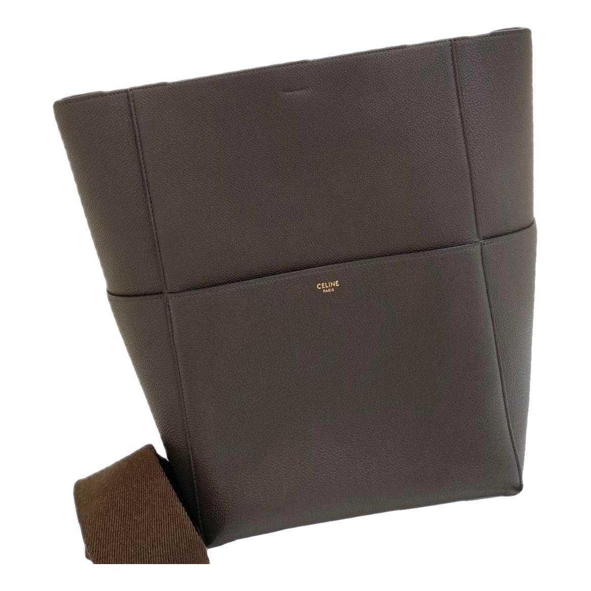 Seau Sangle leather handbag