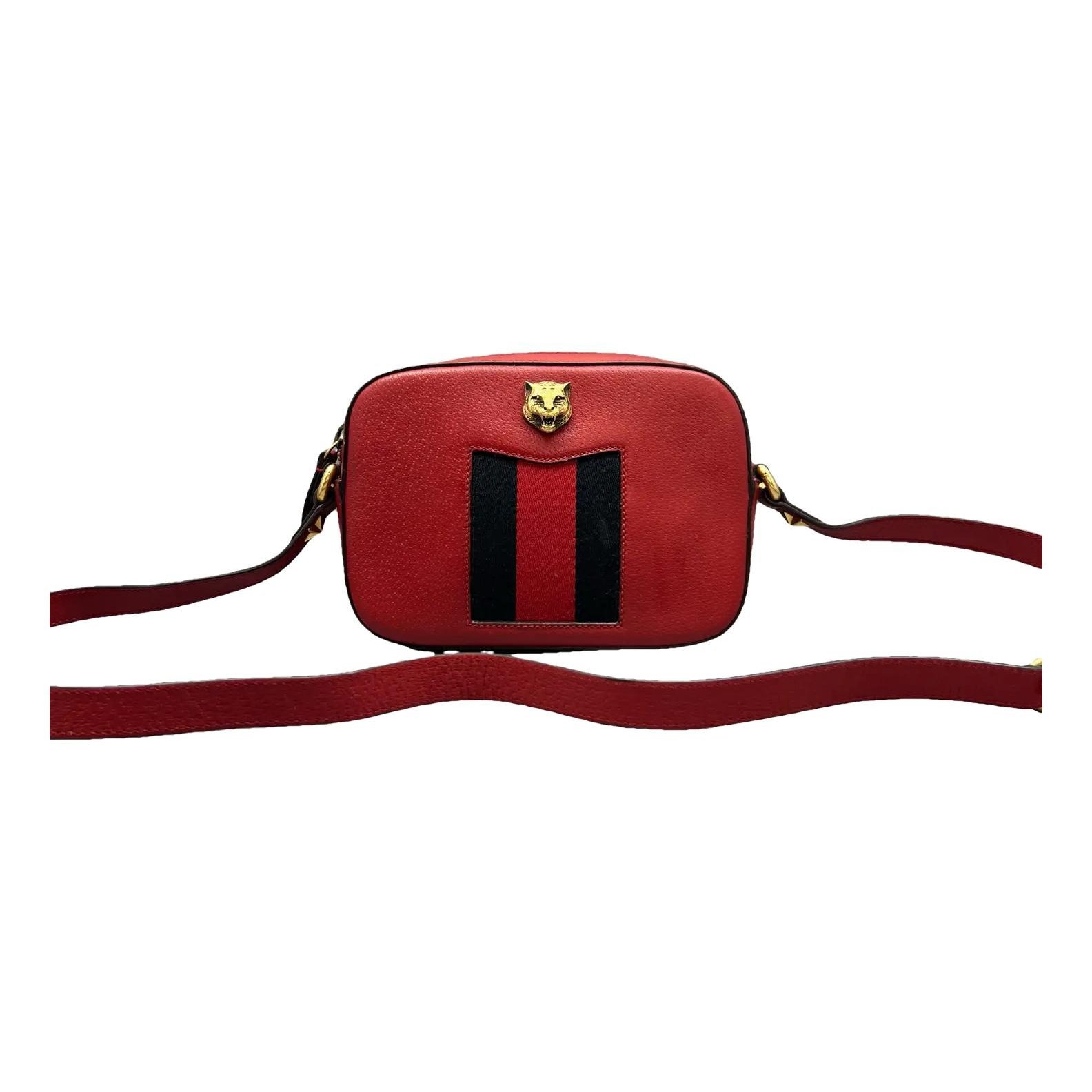 Leather crossbody bag