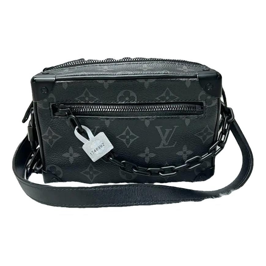 Pochette Trunk vinyl handbag
