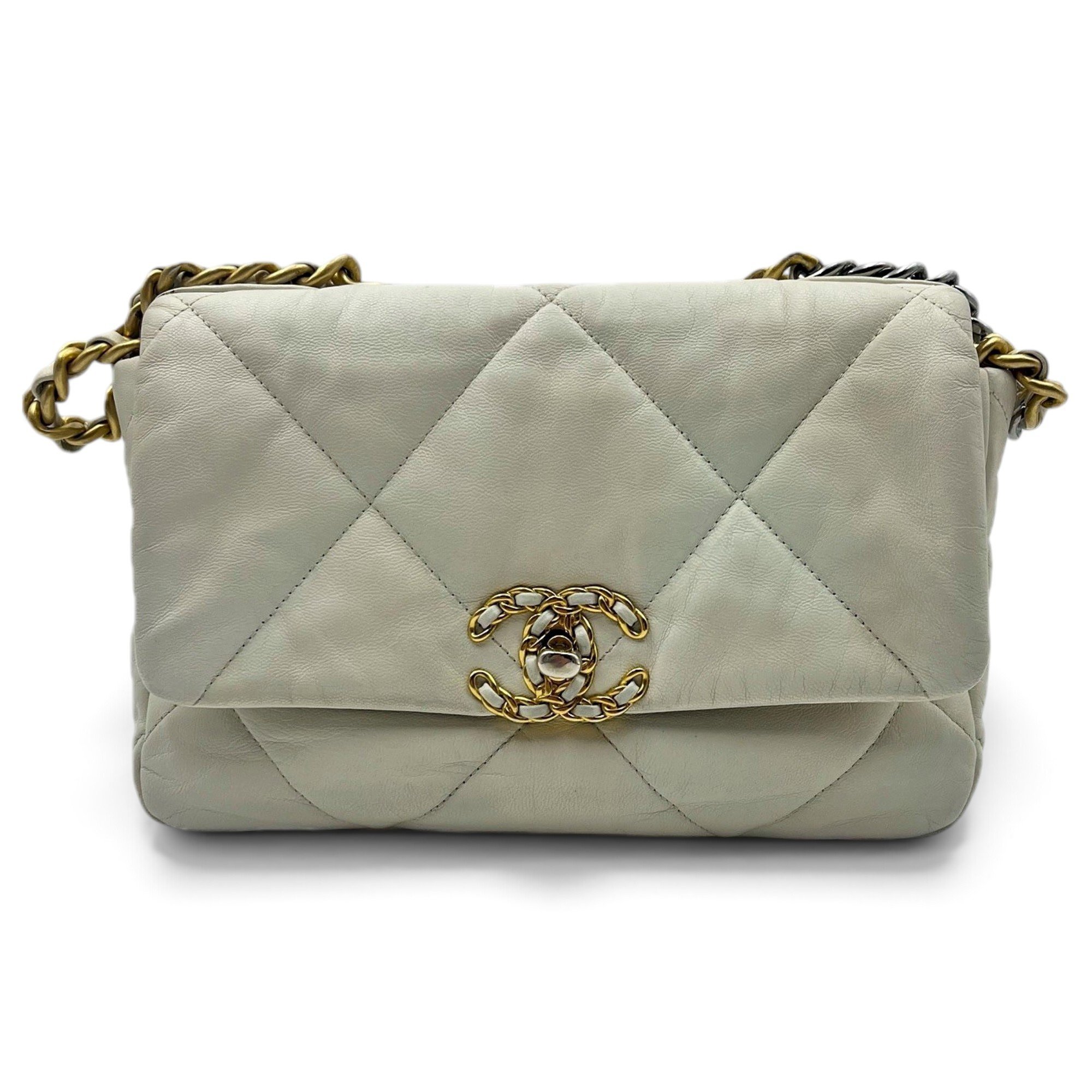 Chanel 19 leather handbag