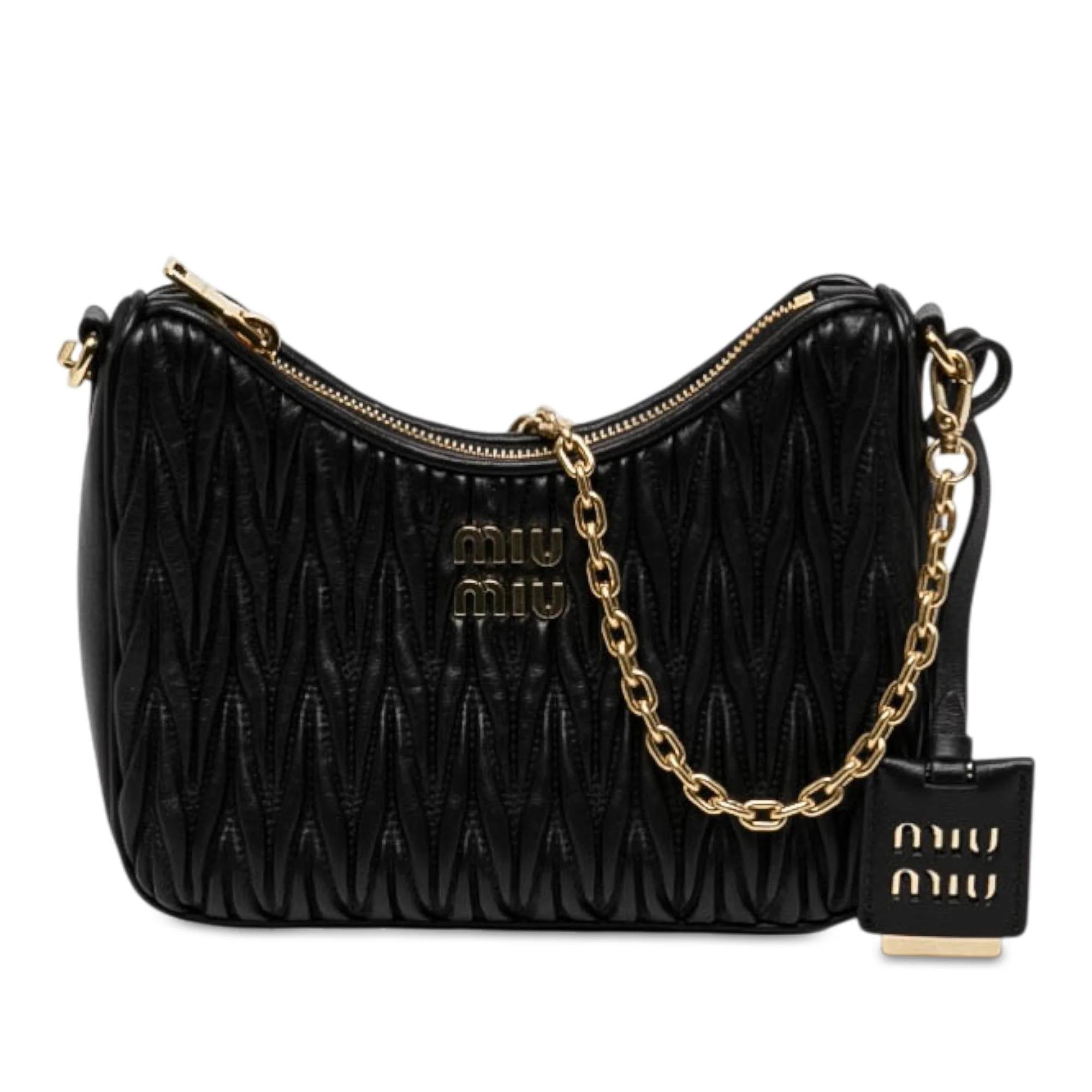 Matelassé leather handbag