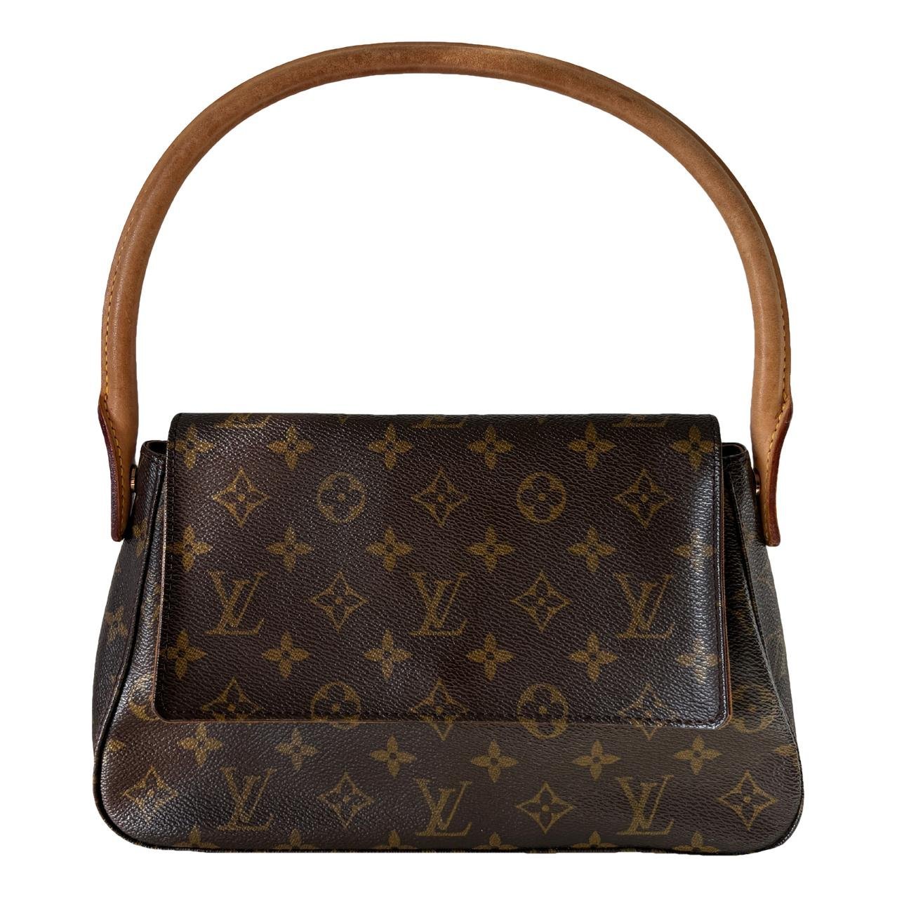 Looping leather handbag