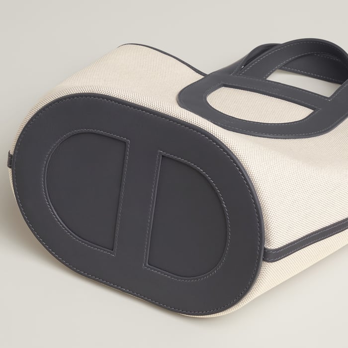 Hermès In-the-loop 23 Bag