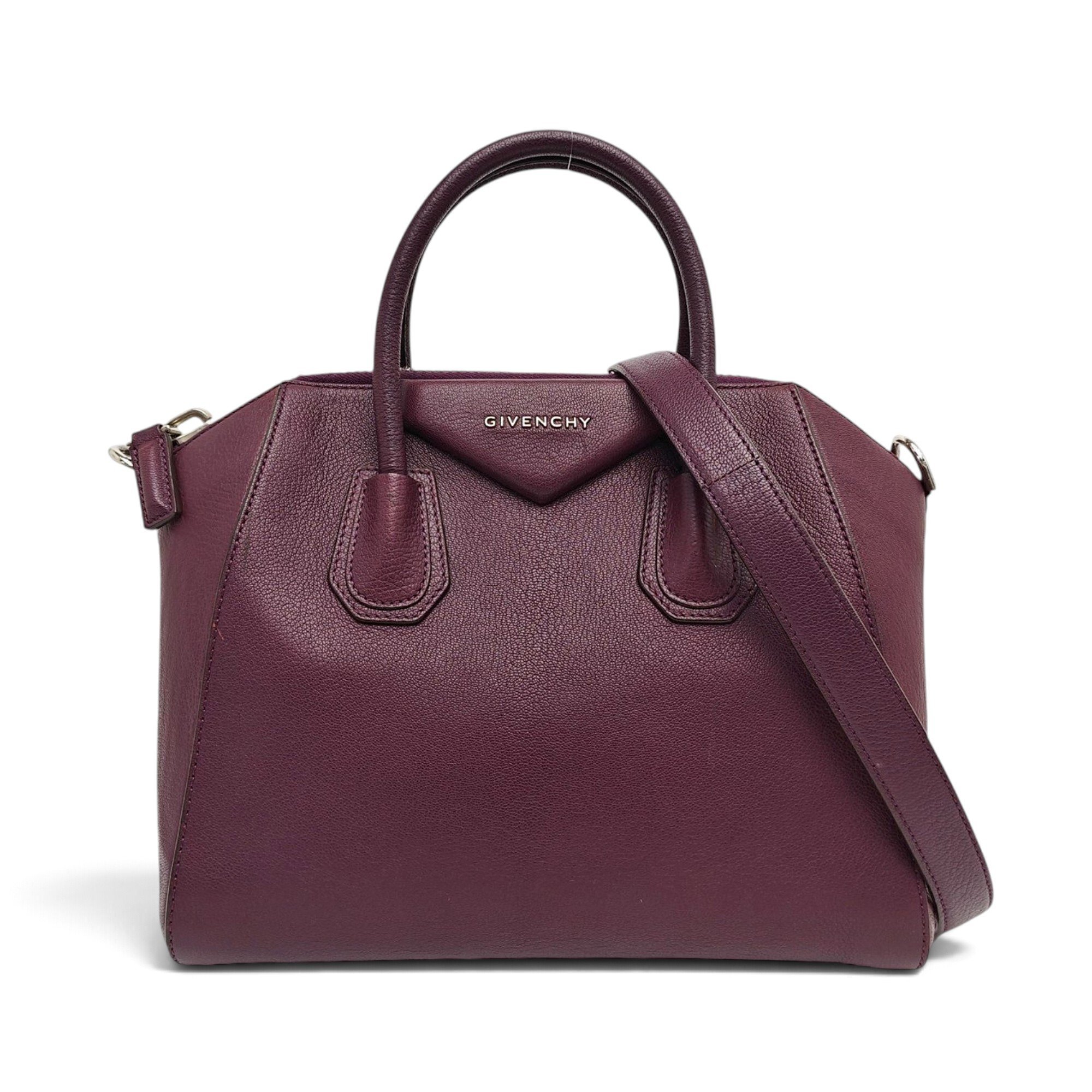 Antigona leather handbag