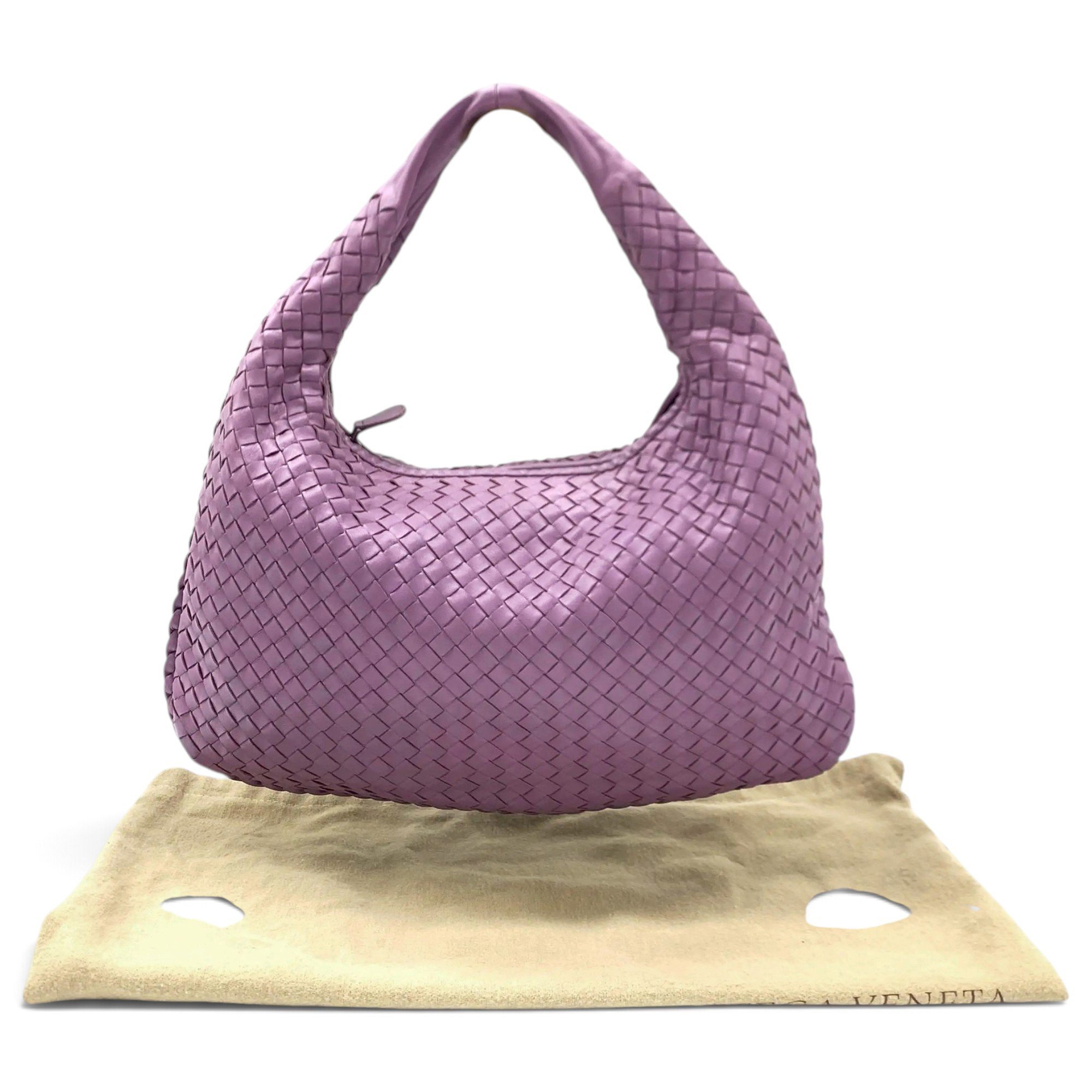 Veneta leather handbag