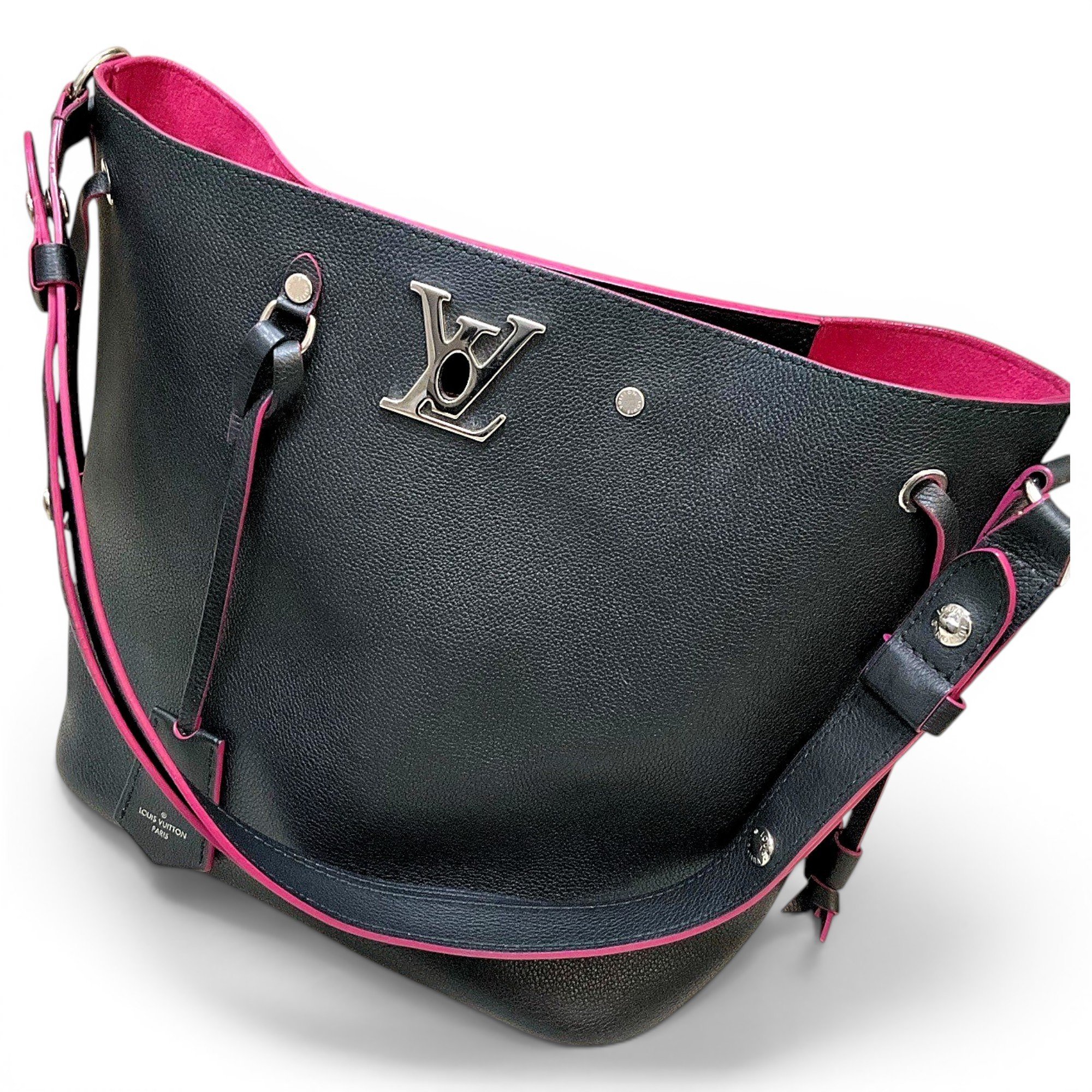 Lockme Bucket leather handbag